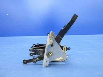 Piper PA-34-200T Seneca II Engine Control Quadrant Assy P/N 95136-03 (0524-1264)