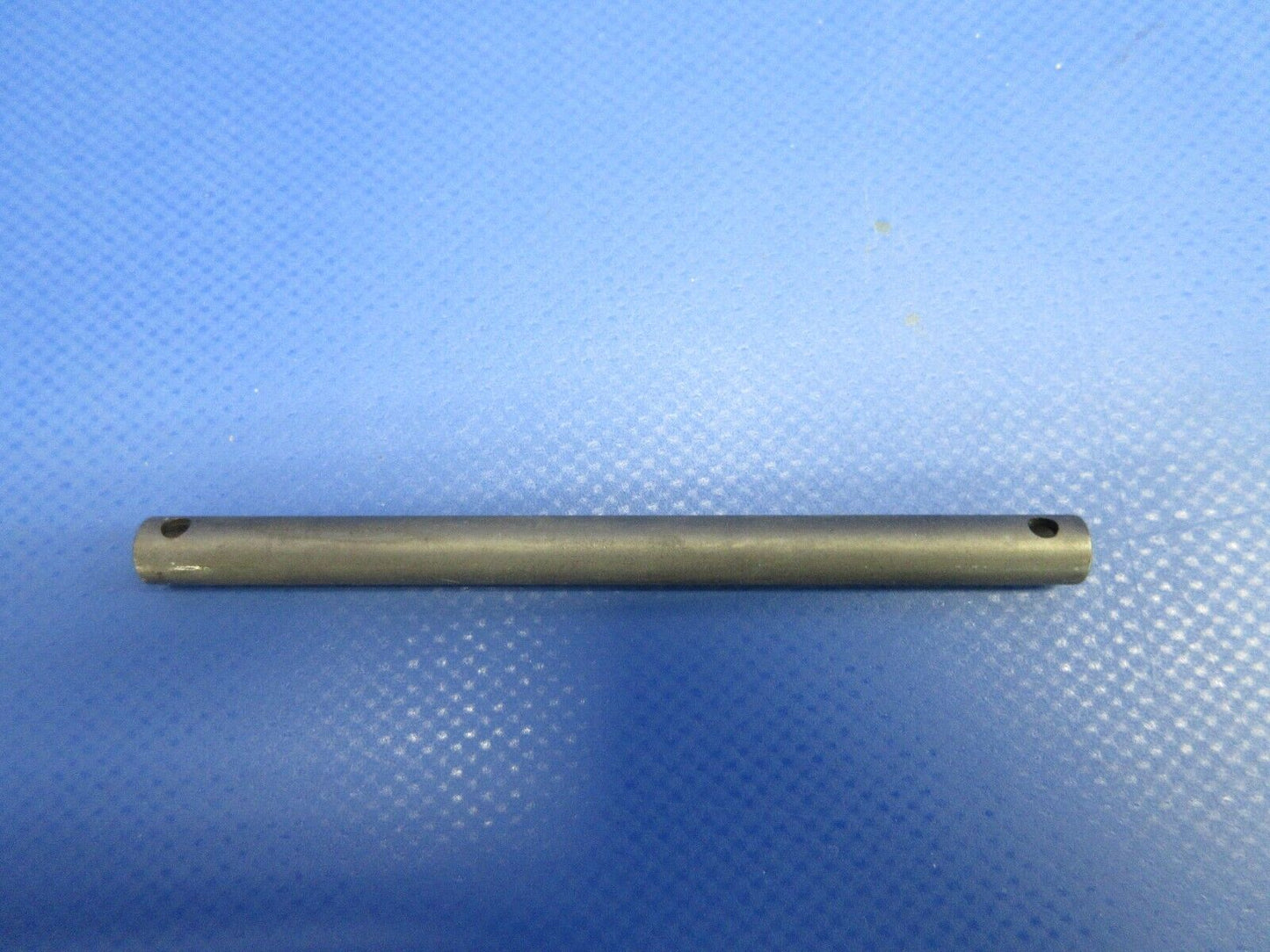 Cessna Rudder Pedal Pivot Shaft P/N 1460501-21 NOS (0424-1194)