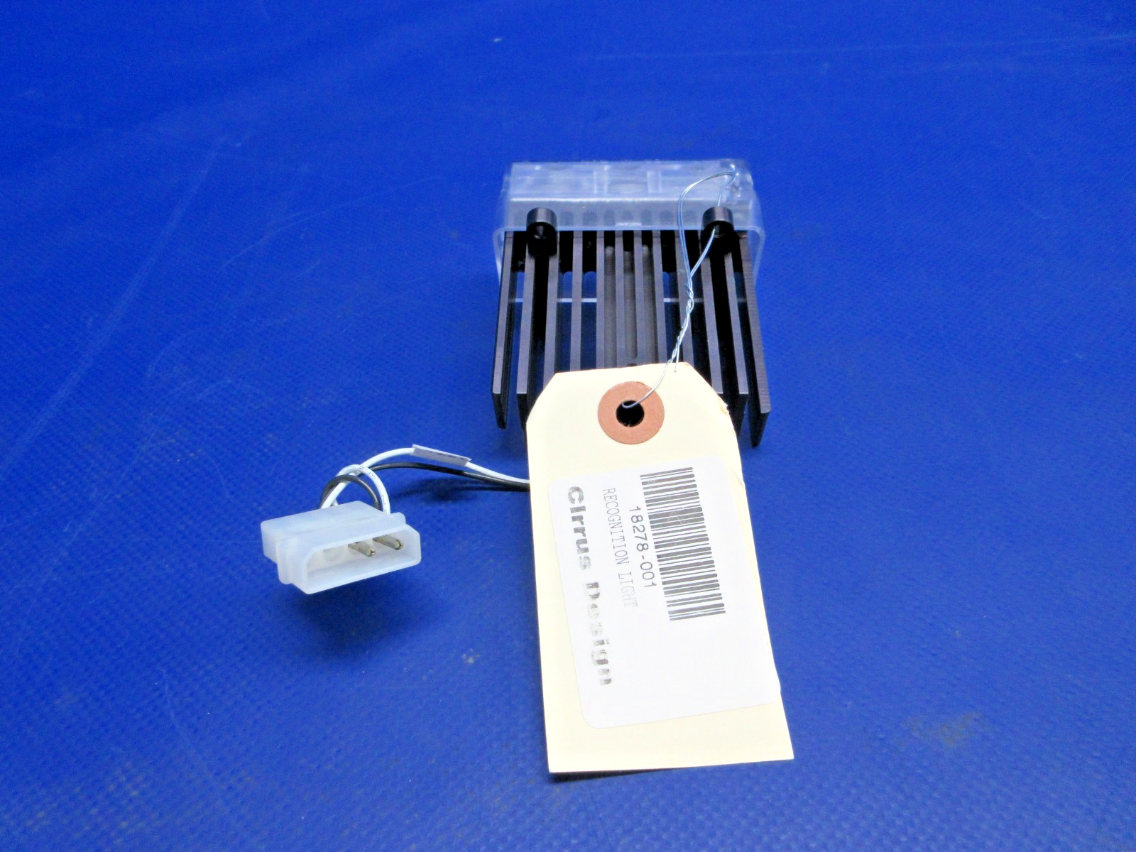 Cirrus SR20 / SR22 LED Recognition Light 28V P/N 18278-002 NOS (0326-983)3