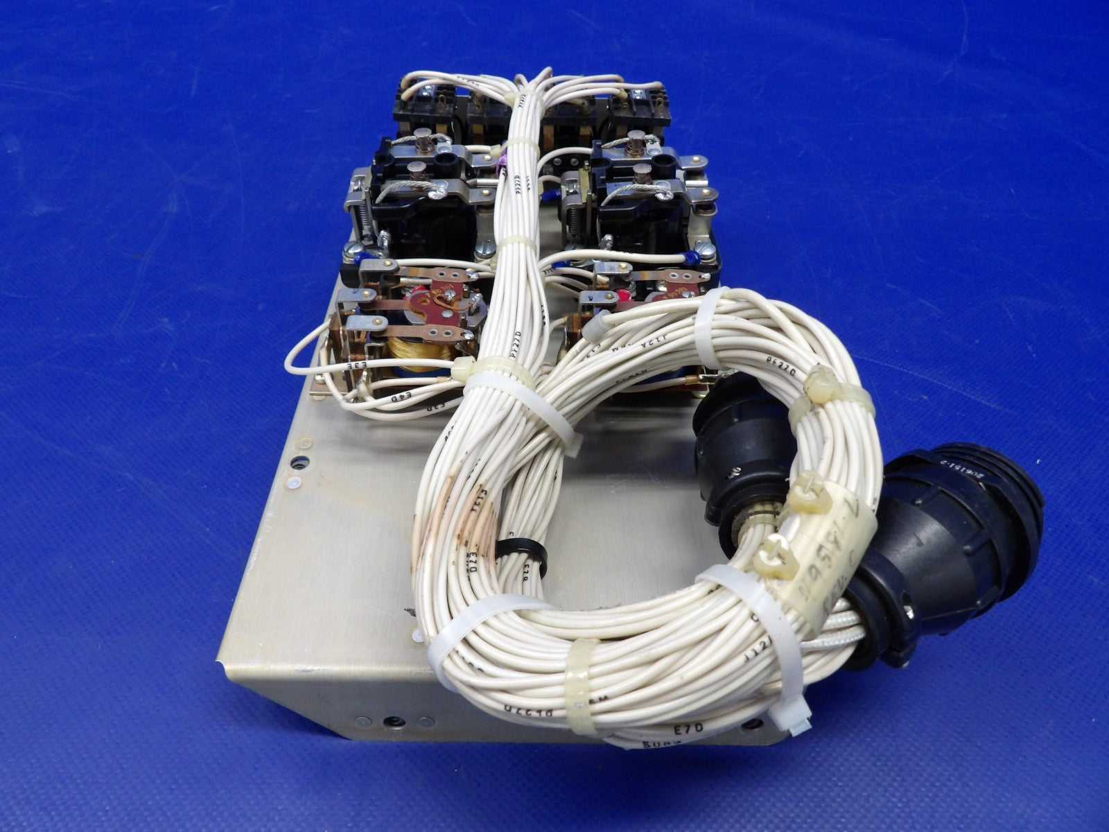 Piper PA-31T1 Cheyenne Electrical Relay Shelf P/N 49565-3 (0626-1334)4