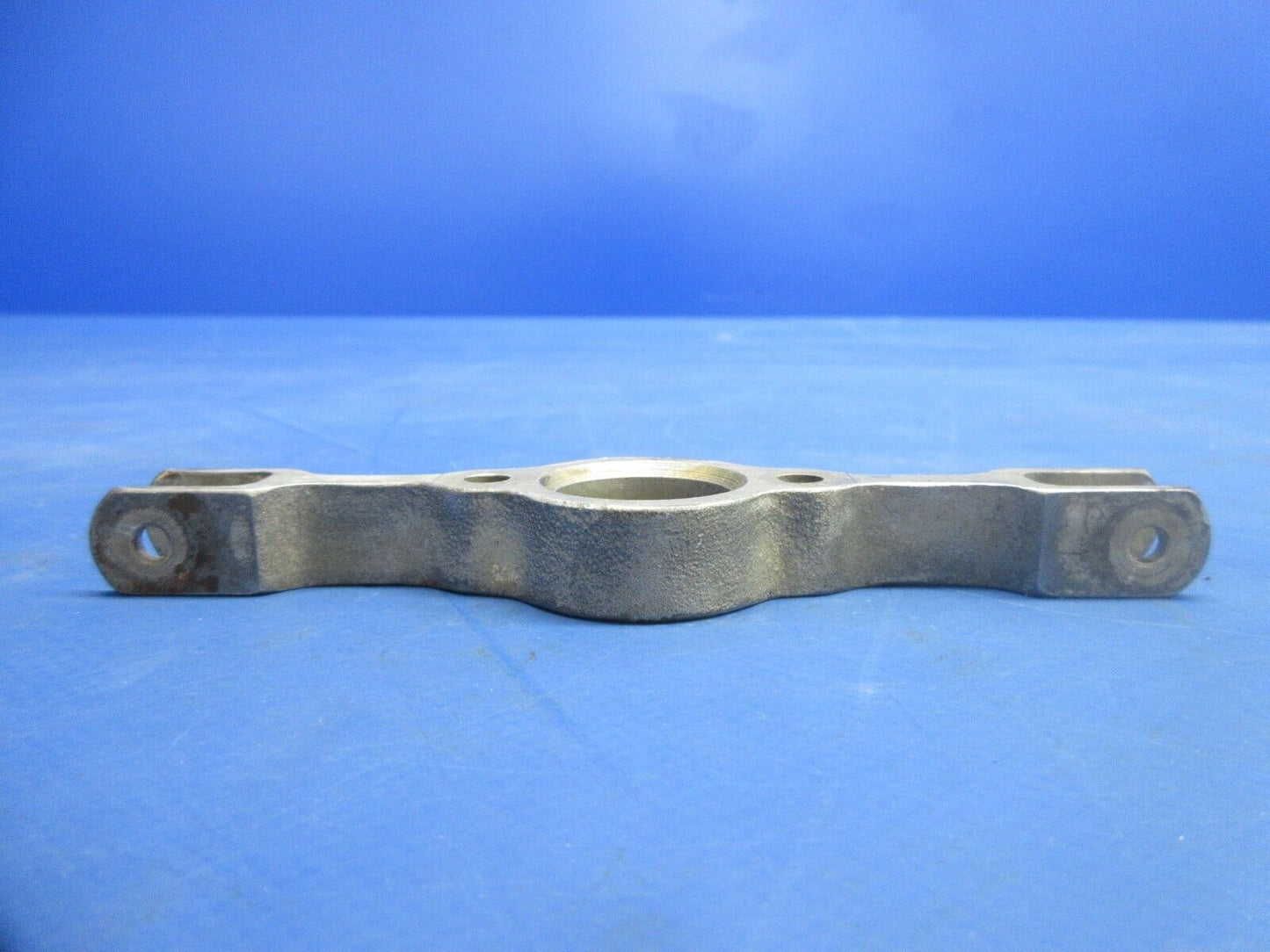Bell 47J-2 Helicopter Tail Rotor Pitch Control Crosshead 47-641-102-1 (1124-865)