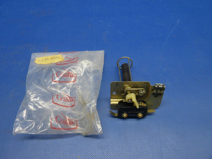 Cessna Thermostat P/N G715996 NEW OLD STOCK (0324-1150)