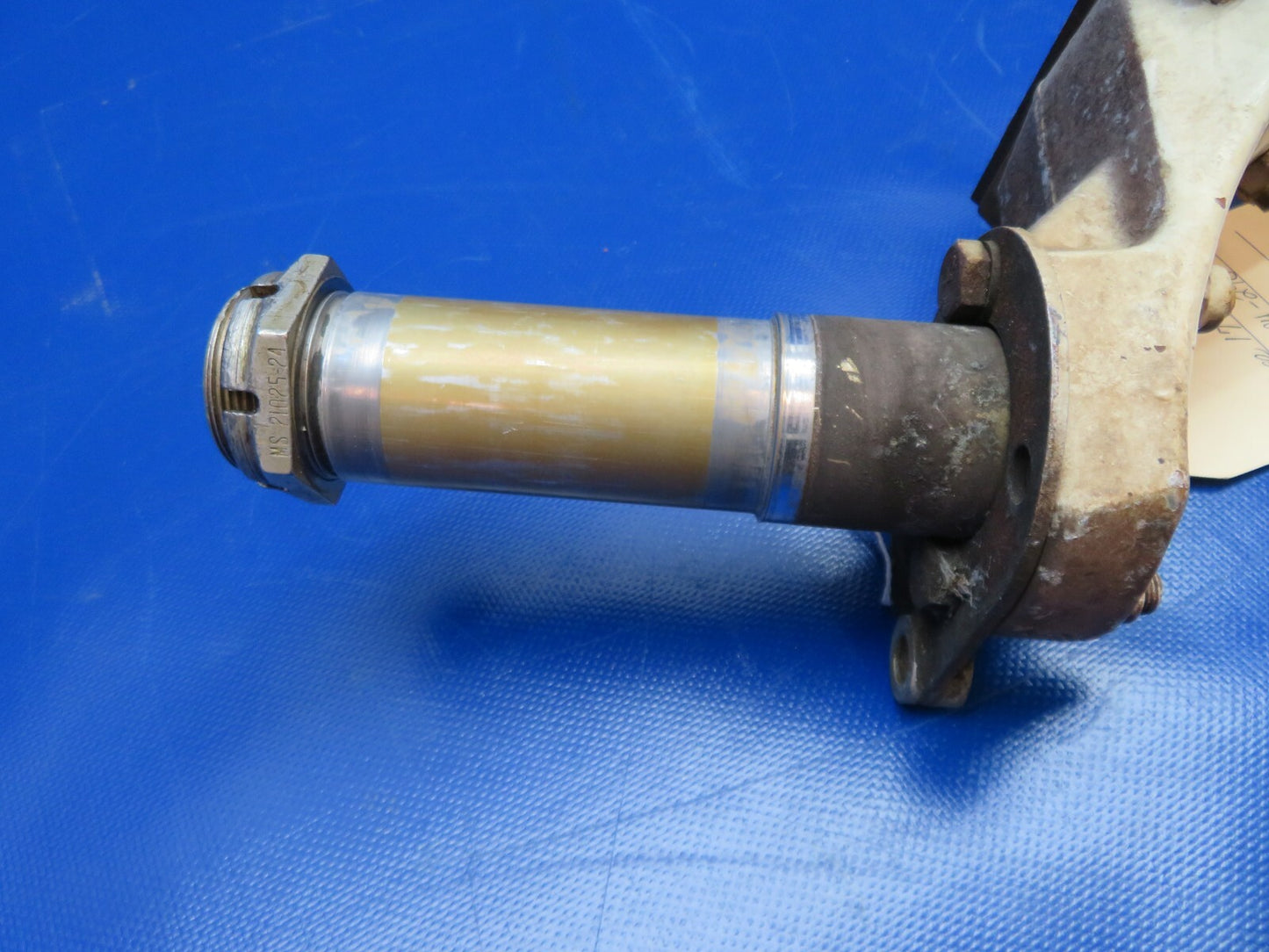 Grumman Yankee Trainer AA-1B RH Main Gear Strut w/Axle P/N 701055-1 (0124-298)3