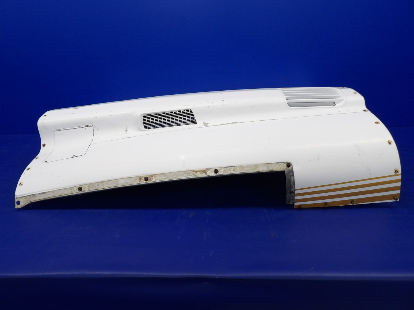 Cessna 421 Upper Left Hand Engine Cowl P/N 5121002-201 (0726-1243)6