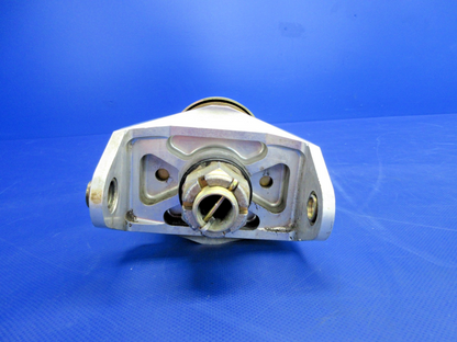 Cirrus SR22 Front Nose Gear Shock Absorber P/N 13386-001 (0926-799)3