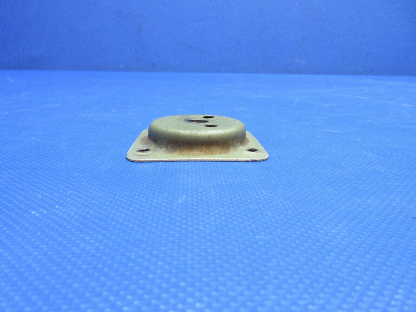 Cessna 175 Plate Assy Cabin Door Handle Bearing P/N 0413195-3 (0724-1916)