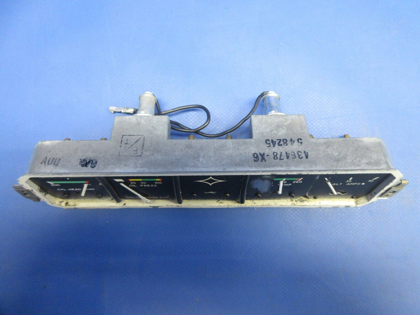 Piper PA-32RT-300T Lance II Instrument Cluster Assembly P/N 95241-26 (0924-939)