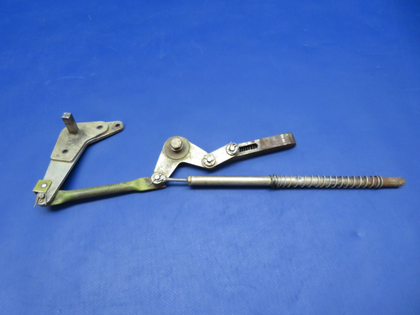 Beech 58 Baron FWD Utility Door Latch P/N 36-430012-5 (0326-126)16