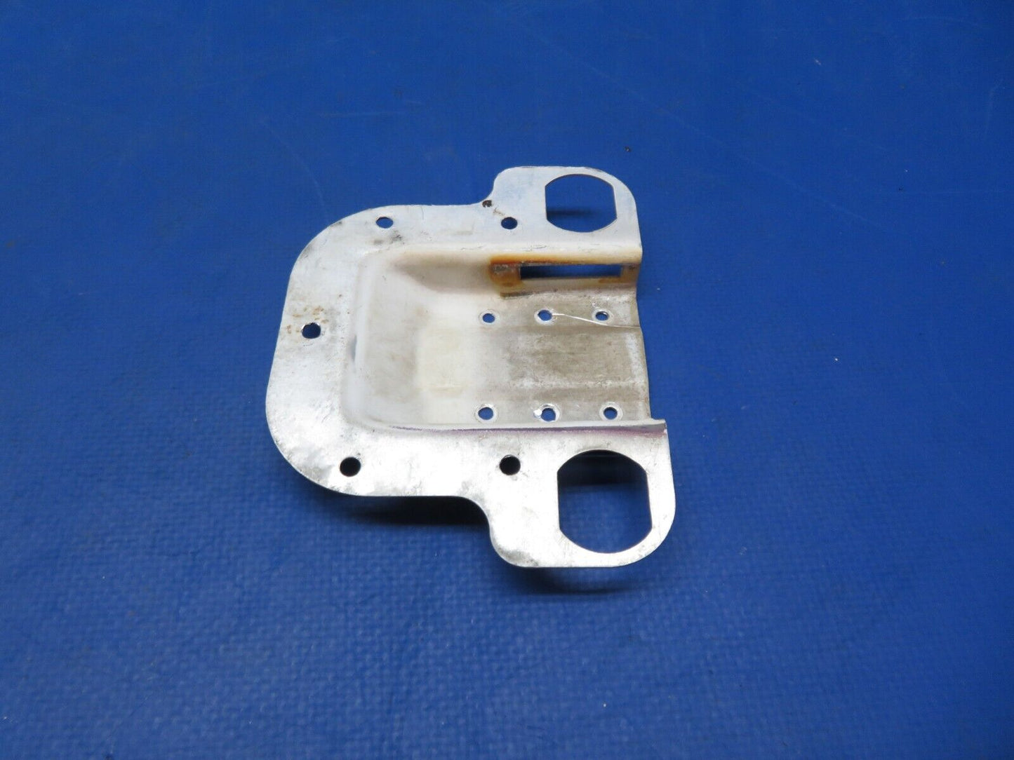 1956 Cessna 172 Door Latch Pan P/N 0411576 (0823-486)