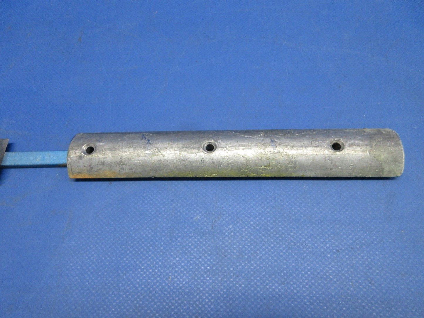 Cessna 337 / P337H Aileron Balance Weight Assy P/N 1424001-6 (0724-1314)