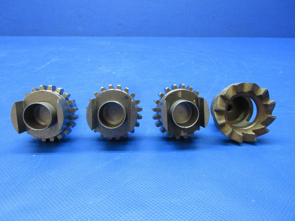 Aircraft Gears MAN CAVE / DECORATION  LOT OF 9 (0724-1908)