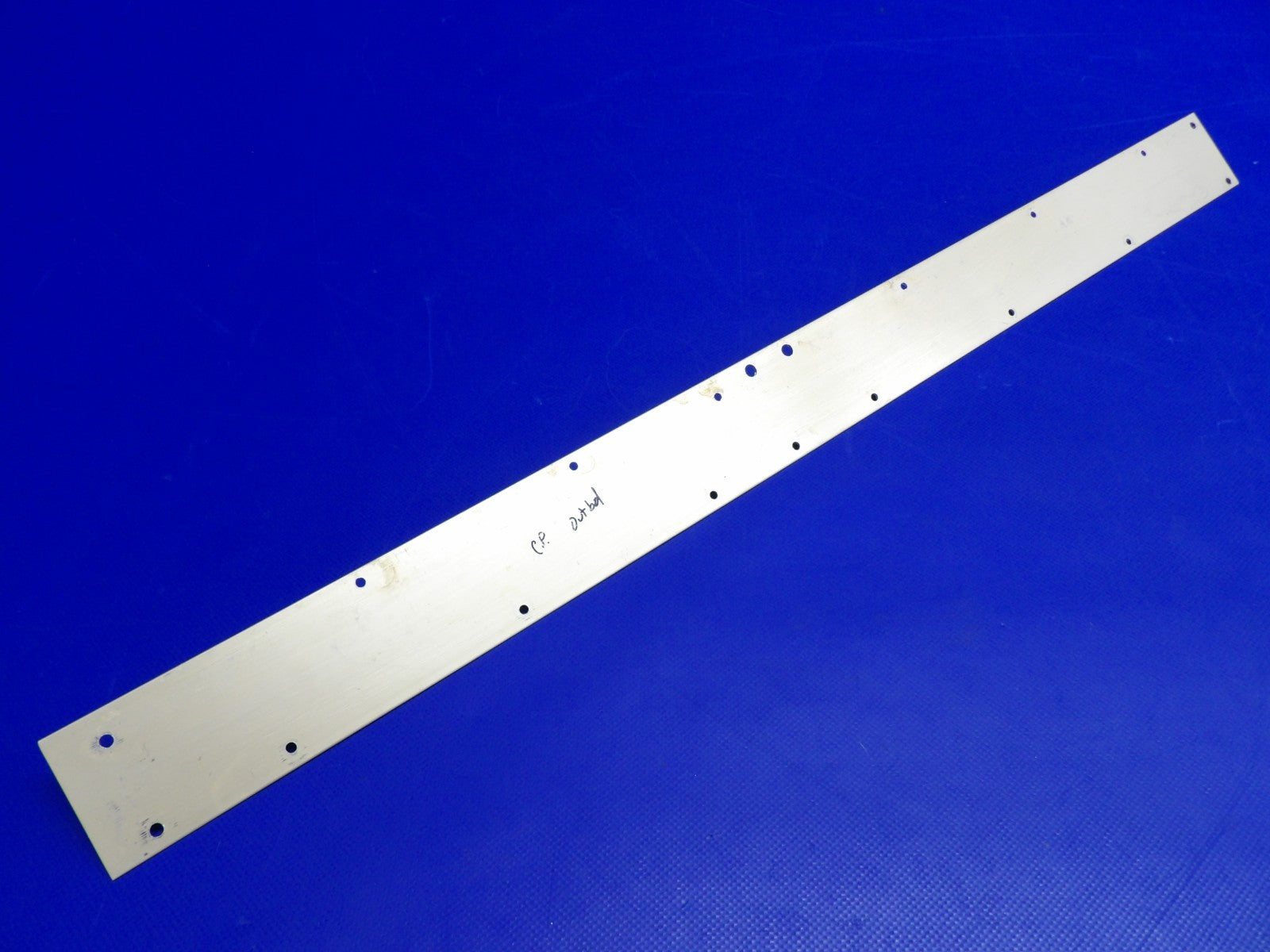 Cessna 172RG McFarlane RH INBD/LH OTBD Seat Rail P/N MC2414002-2 (0626-1491)8