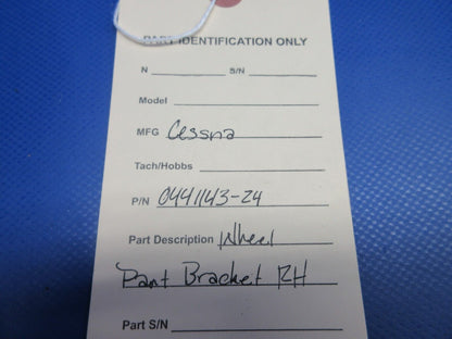 Cessna Wheel Pant Bracket RH P/N 0441143-24 (0324-1122)