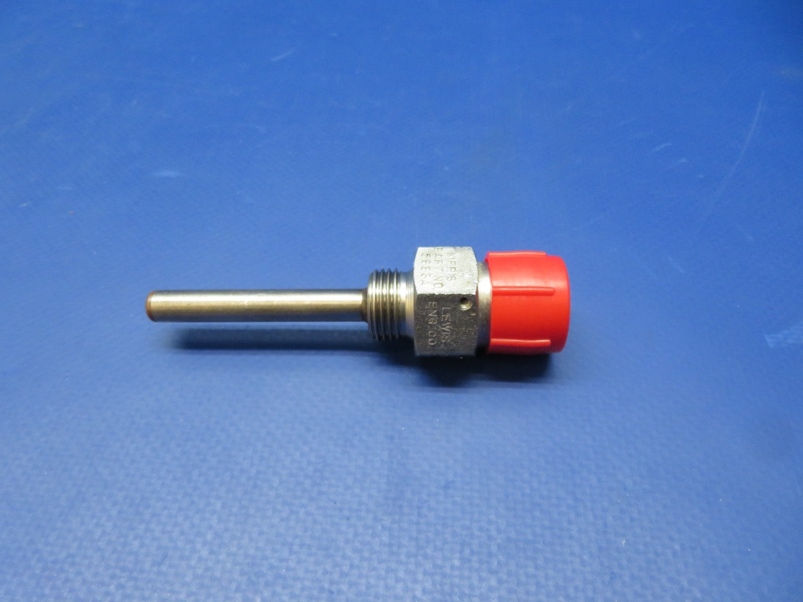 Beech D95A Travel Air Lewis Oil Temperature Probe P/N 56B3A TESTED (0426-127)0