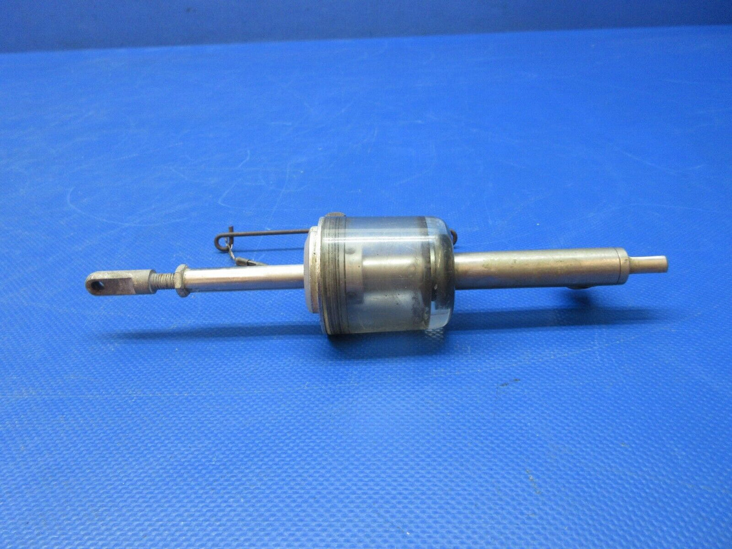 Early Beech Brake Master Cylinder P/N 169-380006 LOT OF 2 CORE (0924-1454)