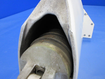 Beech 19A Musketeer Main Landing Gear Assy RH P/N 169-810000-660 (0424-653)