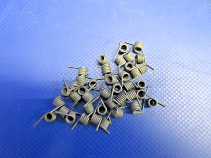 Cessna Cabin Door Latch Spring P/N 0417016-2 LOT OF 40 NOS (0426-720)1