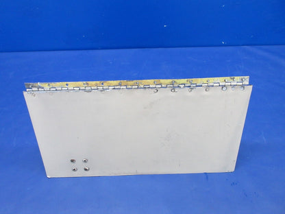 Beech 76 Duchess Cowl Flap P/N 105-910011-11 (0526-828)1