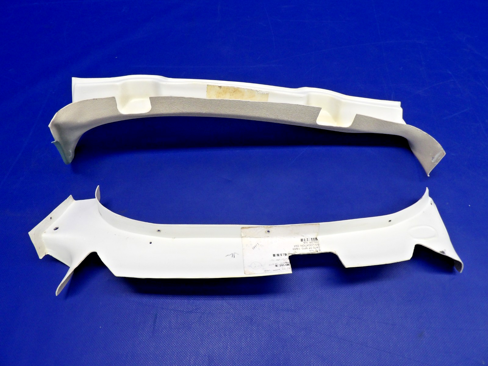 Cessna 172G Baggage Door Frame Cover Mouldings 0500210-95 SET OF 2 (0326-1248)6