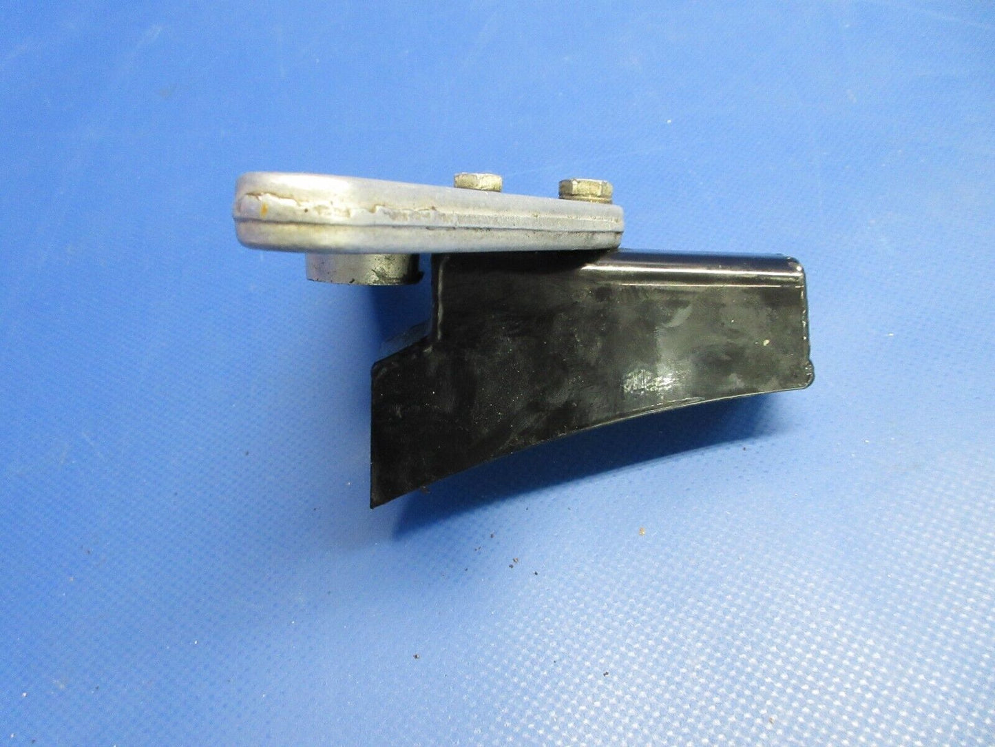 Piper PA-34-200T Seneca II Steering Arm Assy P/N 95395-00 (0524-1897)