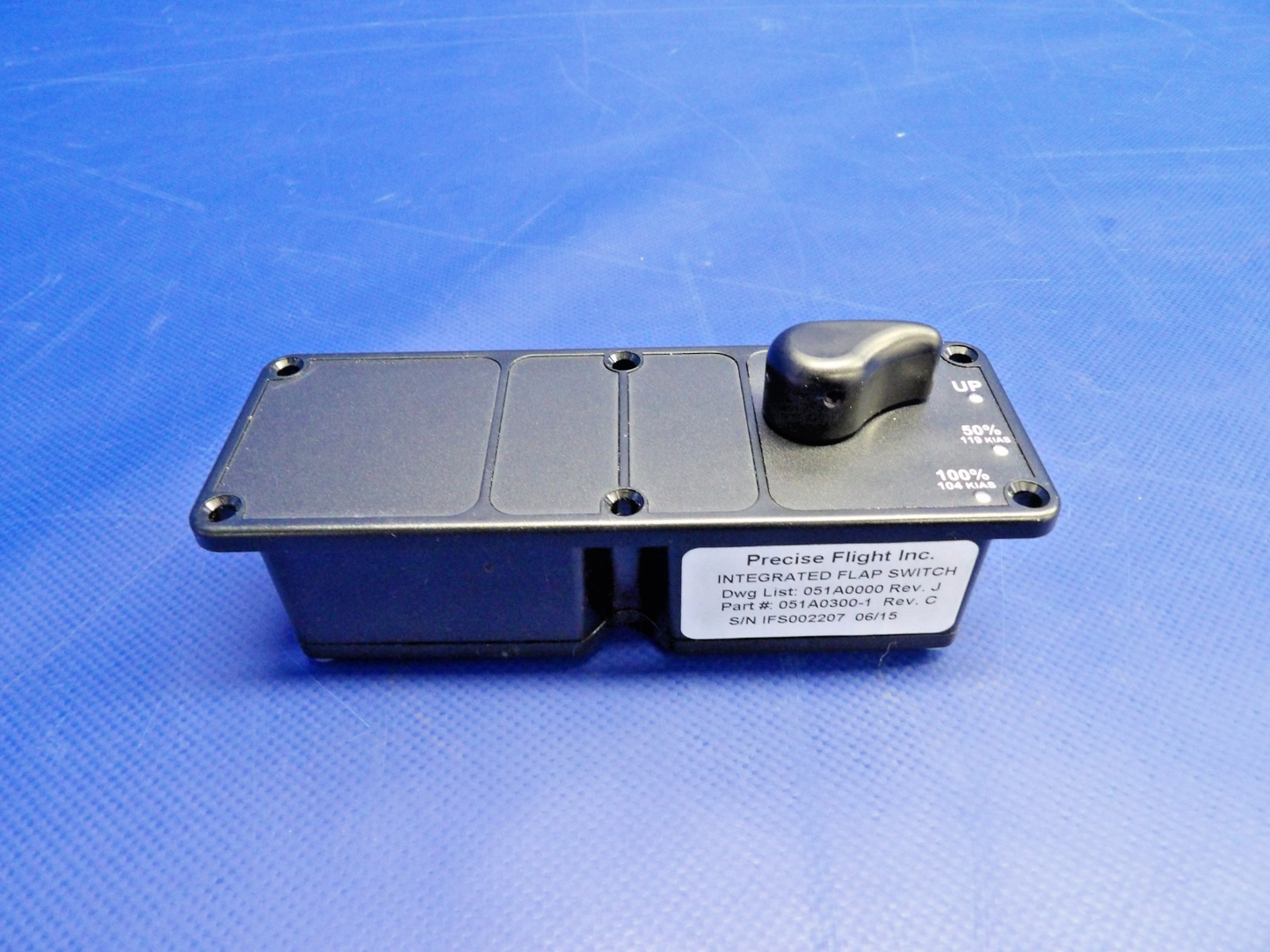 Cirrus SR20 / SR22 Precise Flight Flap Panel Switch P/N 24642-003 NOS (0426-12525