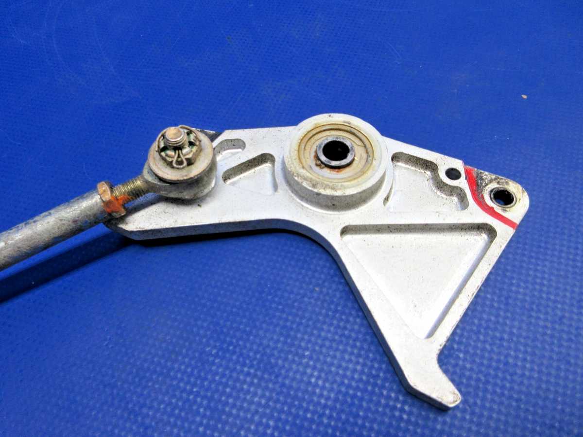 Cirrus SR22 AFT Elevator Bellcrank & Rod P/N 14914-001, 14915-001 (0926-785)10