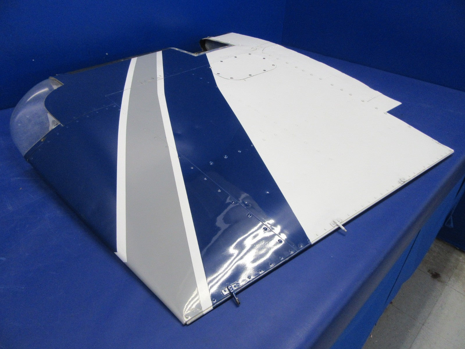 Beech 95-B55 Baron RH Wing Tip P/N 000-170000-6 (0326-45)6