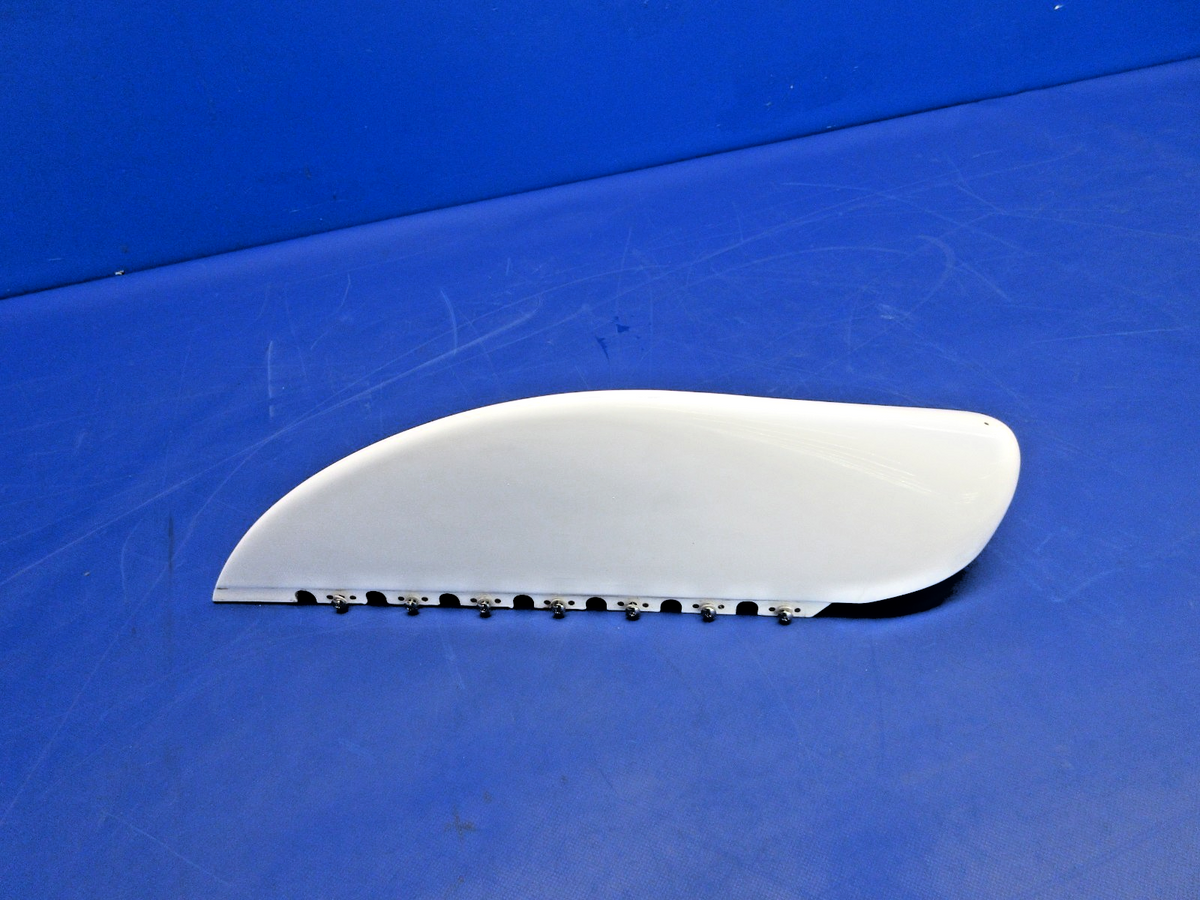 Cirrus SR22 Lower Composite Rudder Cap P/N 10376-002, 20917-002 (0926-827)0