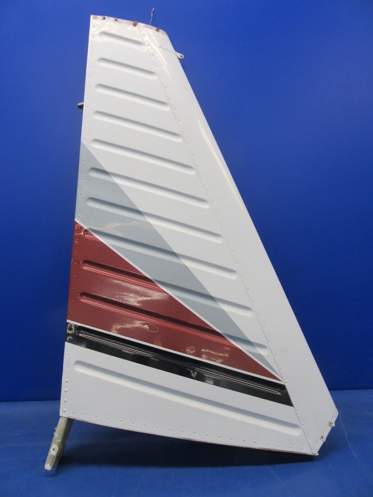 Piper PA-28-180 Vertical Stabilizer / Fin P/N 63500-08 (1024-13)