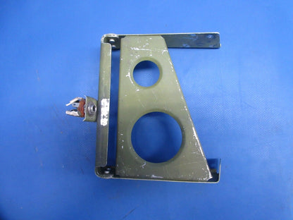 Piper PA-28-161 Warrior Engine Control Support Assy P/N 67206-02 (0824-1017)