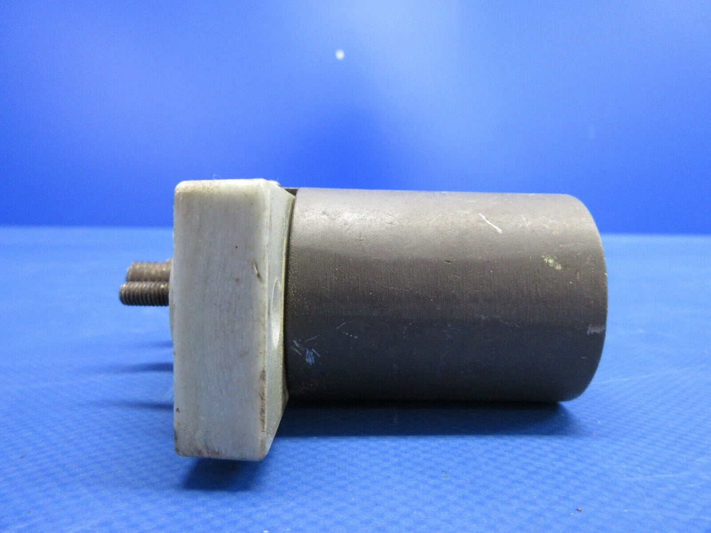 External Power Plug Receptacle P/N AN2552-3A (0524-1176)