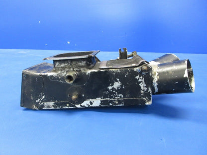 Piper PA-23-250 Aztec Carburetor Air Box Assy RH Engine P/N 16463-09 (0924-1251)