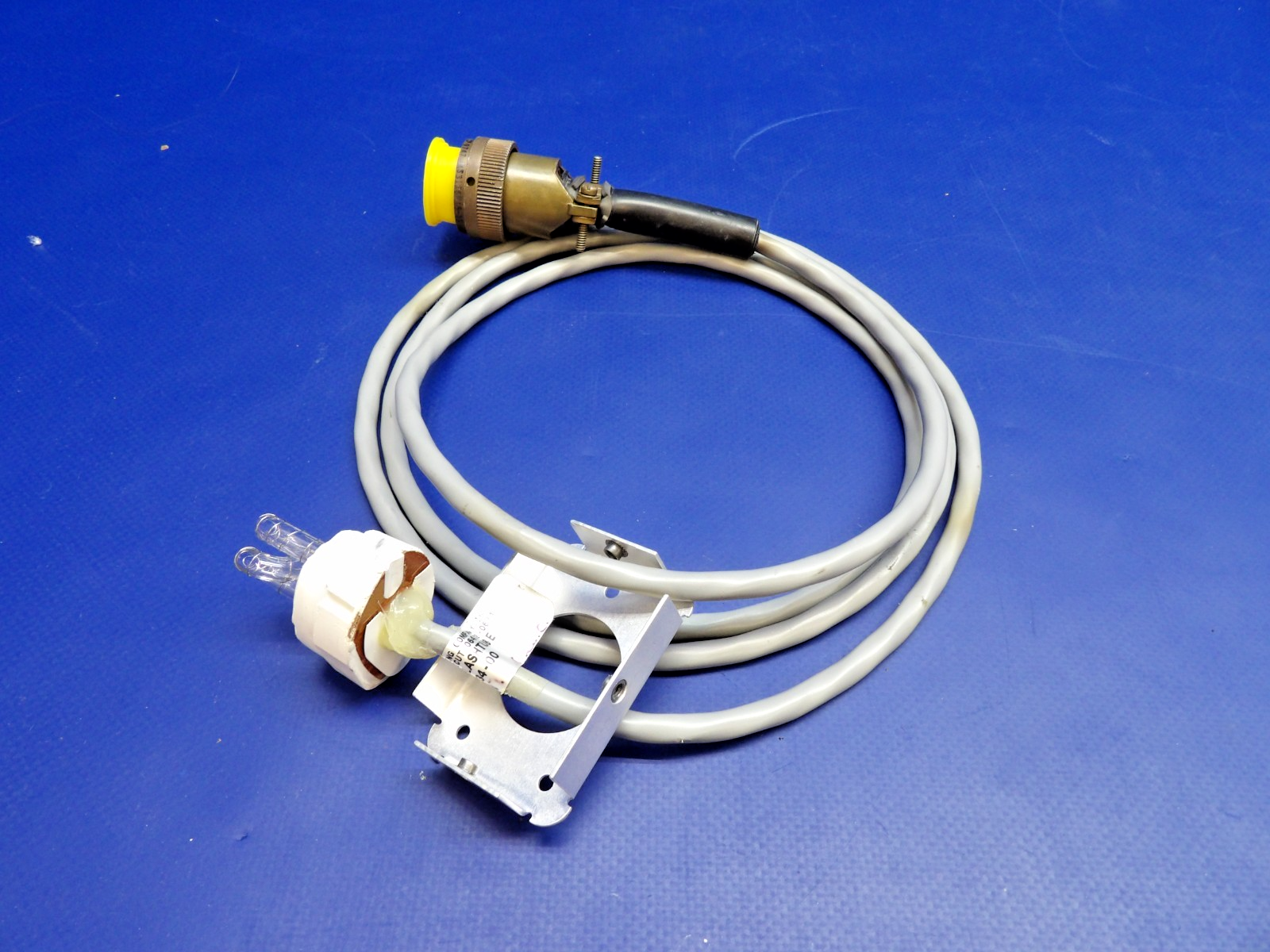 Whelen Flash Tube & Base P/N 02-0390134-00 TESTED (0426-1336)2