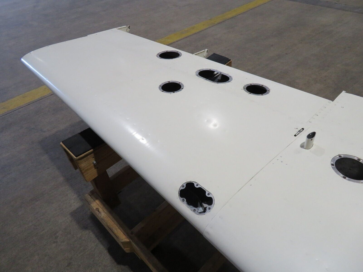 1975 Cessna Cardinal 177B LH Wing Structure P/N 1722001-17 (0824-98)