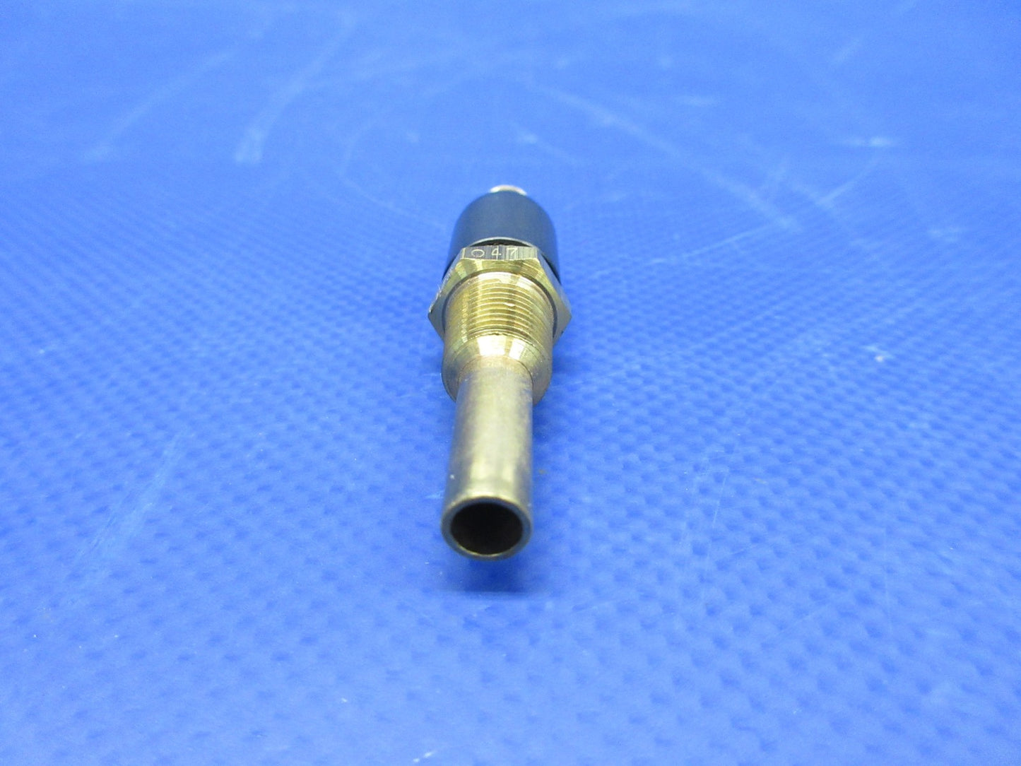 Continental Tuned Fuel Nozzle Cylinder #6 P/N 632147-6175 NOS (0426-705)2