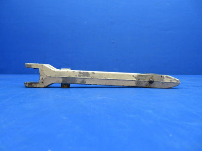 Early Cessna 310 Main Gear RH Side Link Upper & LWR P/N 0841102-4 (1223-1030)