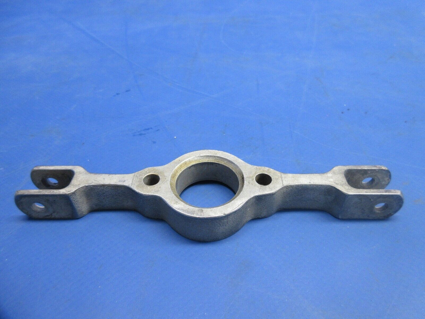 Bell 47J-2 Helicopter Tail Rotor Pitch Control Crosshead 47-641-102-1 (1124-865)