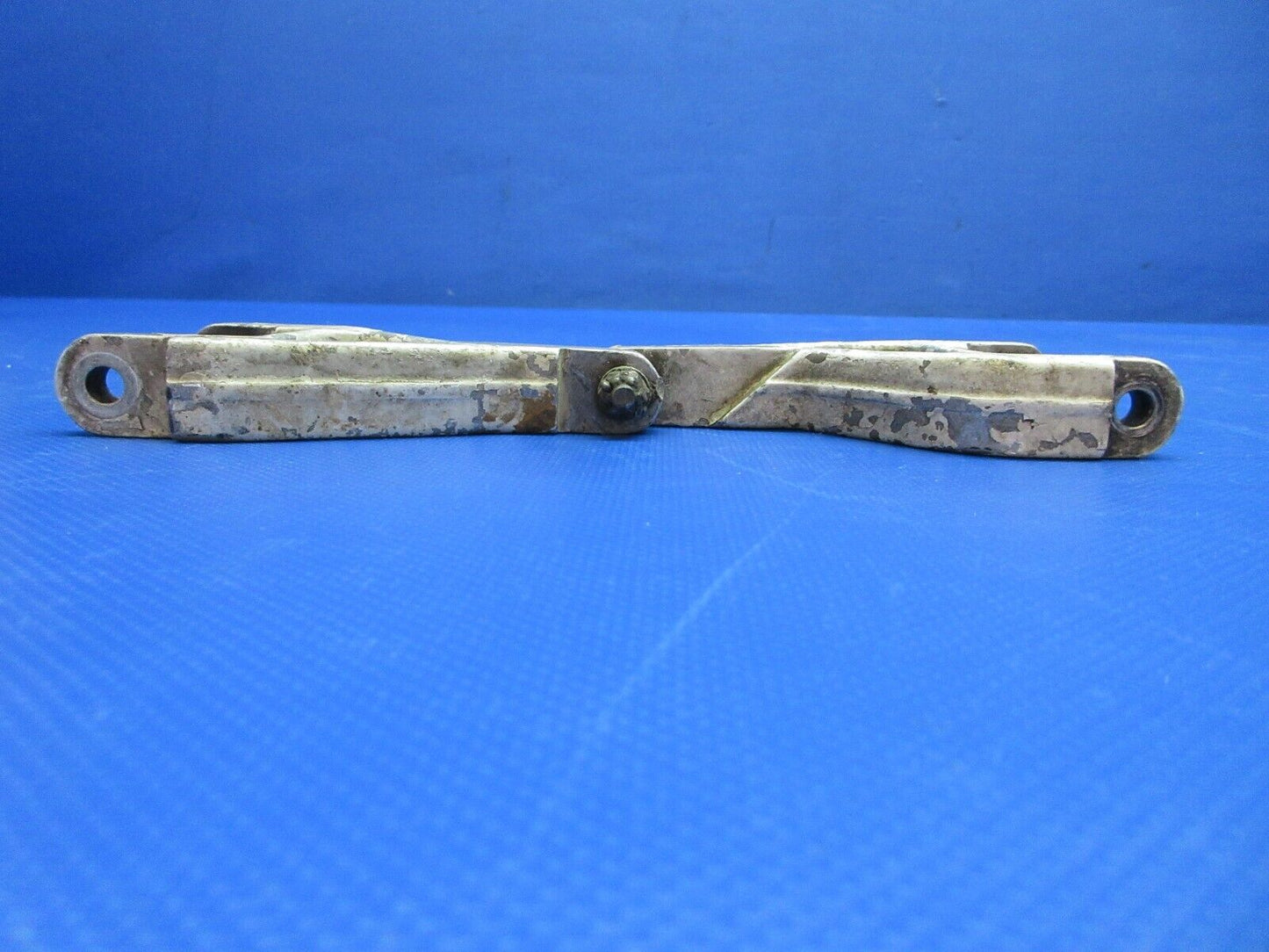 Piper PA-46 Malibu Mirage Nose Gear Torque Link Assy P/N 106680-02 (0424-611)