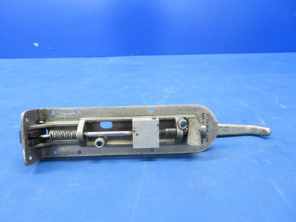 Beech C23 Sundowner Baggage Door Latch Assembly P/N H2532-3 (0724-824)