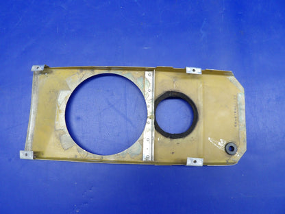 Beech D95A Travel Air RH Fuel Cell Bladder Bulkhead P/N 50-110010-99 (0226-518)5