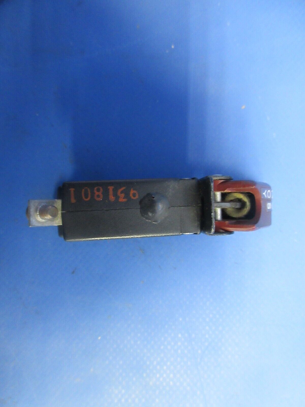 Piper PA-28-161 Warrior Circuit Breaker Set P/N 435-205-103 (0824-1020)