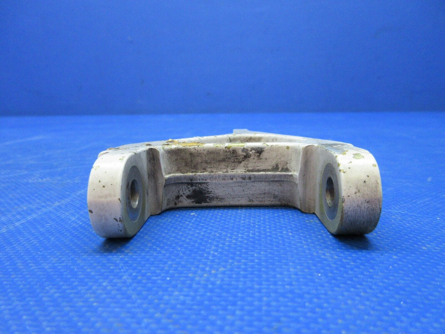 Piper PA-34-200T Seneca II Main Gear Torque Links P/N 67012-00 (0924-1378)