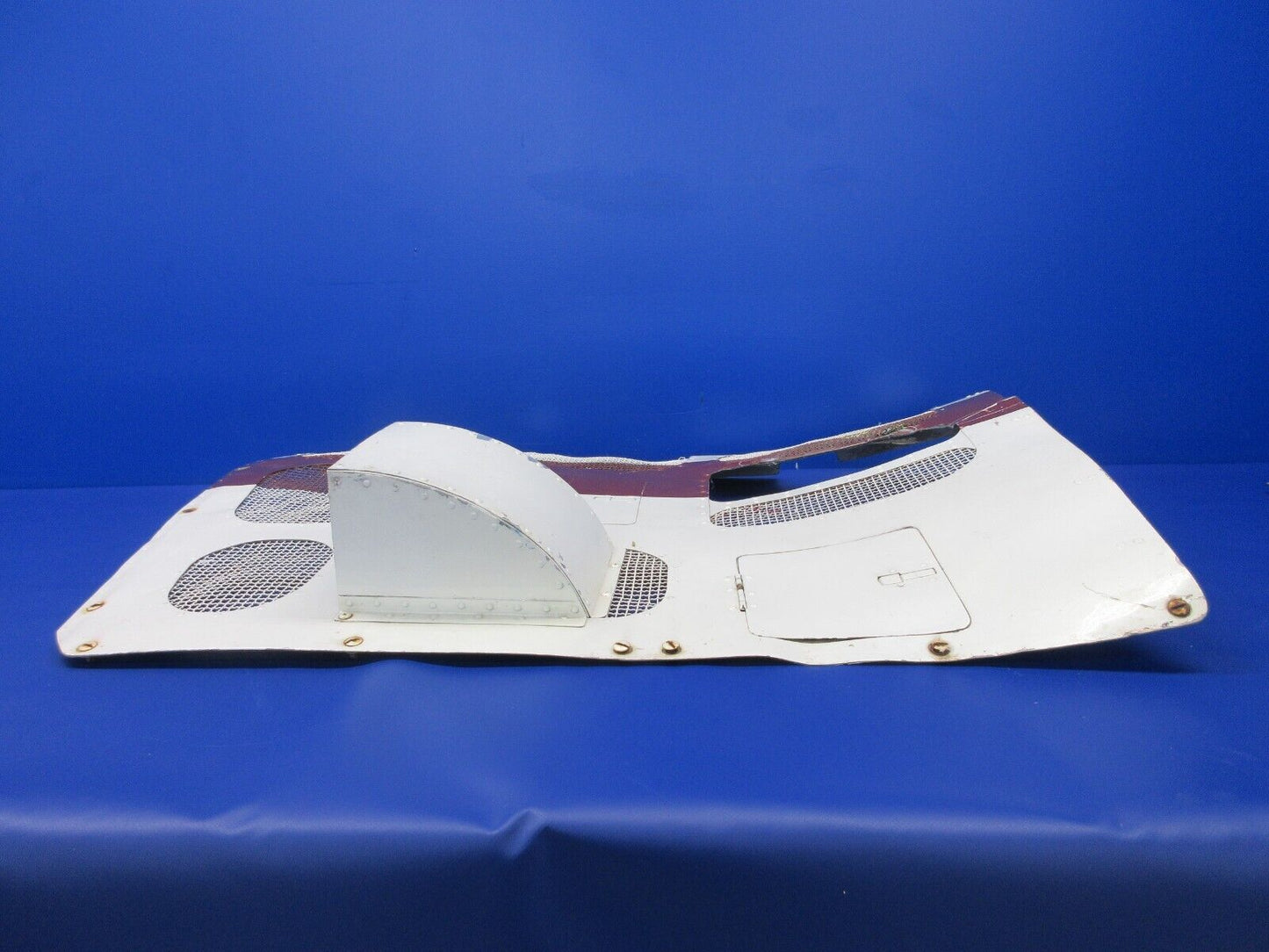 Bell 47J-2 Helicopter Fuselage Cowl RH P/N 47-340-207-231 (1124-1414)