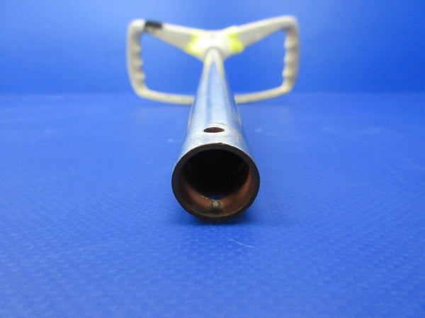 Early Cessna 210 Co-Pilot Control Wheel P/N 0513166-1 (1224-2066)