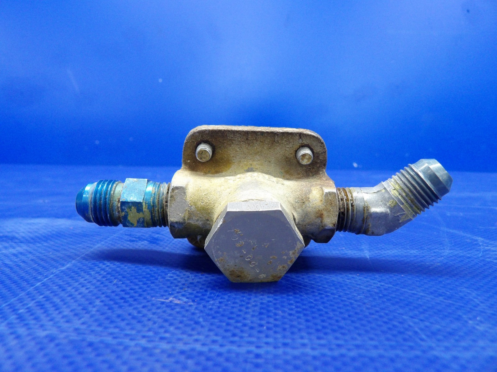 Globe GC-1B Swift Fuel Selector Valve And Handle P/N 11-420-3105 (0326-412)9