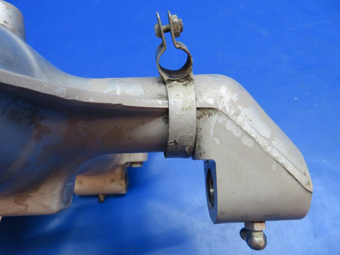 Piper PA-23-250 Aztec LH Main Gear Strut Housing 751-929, 31835-00 (0824-1771)