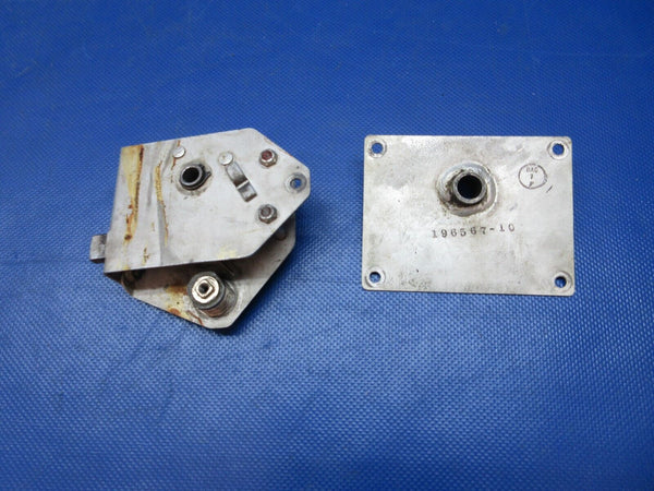 Bellanca 17-30A Viking Cabin Door LWR Lock Assy w/ Plate P/N 196566 (0924-1364)