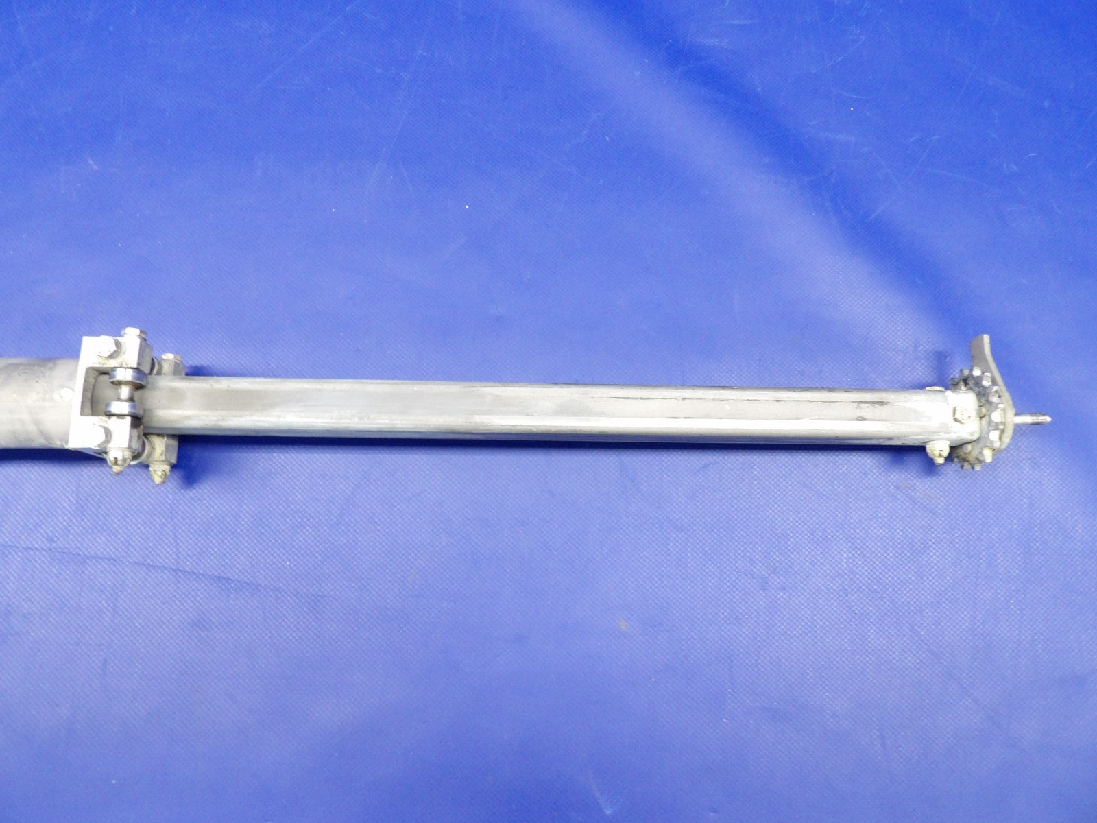 Globe GC-1B Swift Control Wheel Tube P/N 11-532-2750-10 (0226-504)11