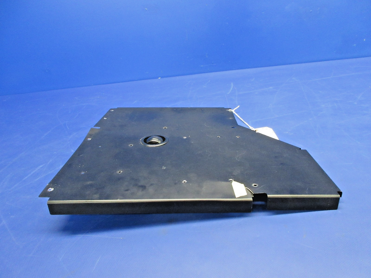 Cirrus SR22 Interior Kick Plate LH P/N 12968-003 (0926-814)3