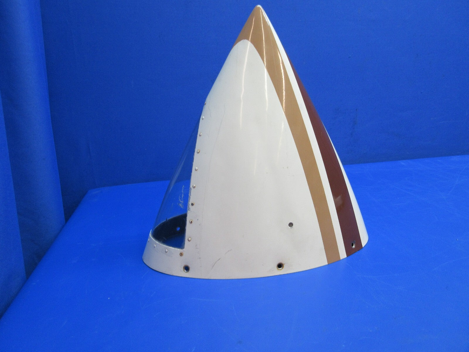 Cessna 310 LH Nose Cap Assy P/N 0823411-215 (1023-796)1